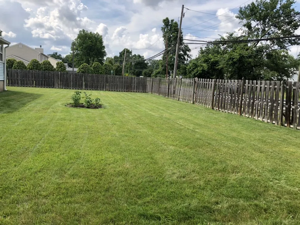 Local lawn mowing service in Somerset, NJ by Somerset Mowing