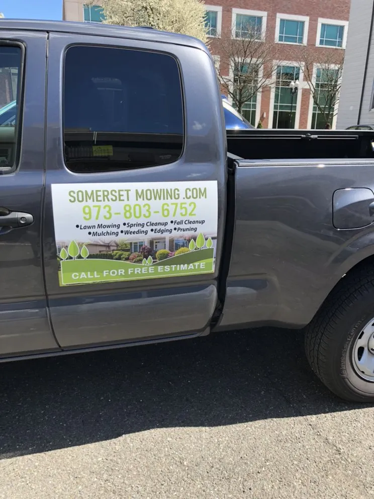 Local outdoor landscaping experts serving Somerset, NJ - Somerset Mowing