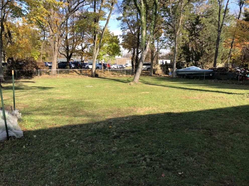 Affordable lawn care service for year-round maintenance in Somerset, NJ by Somerset Mowing