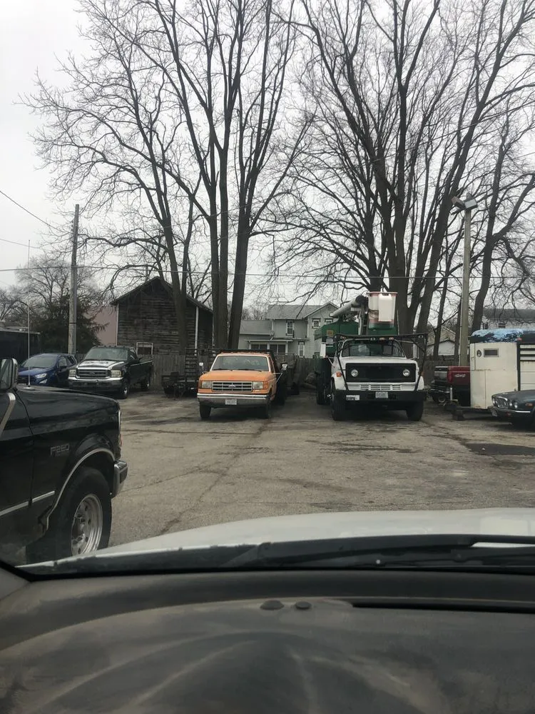 Affordable landscaping services for year-round maintenance in Evansville, WI by Sonland