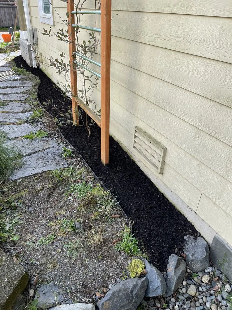 Custom landscape installation experts serving Arlington, WA - Sonnies Lawn Maintenance