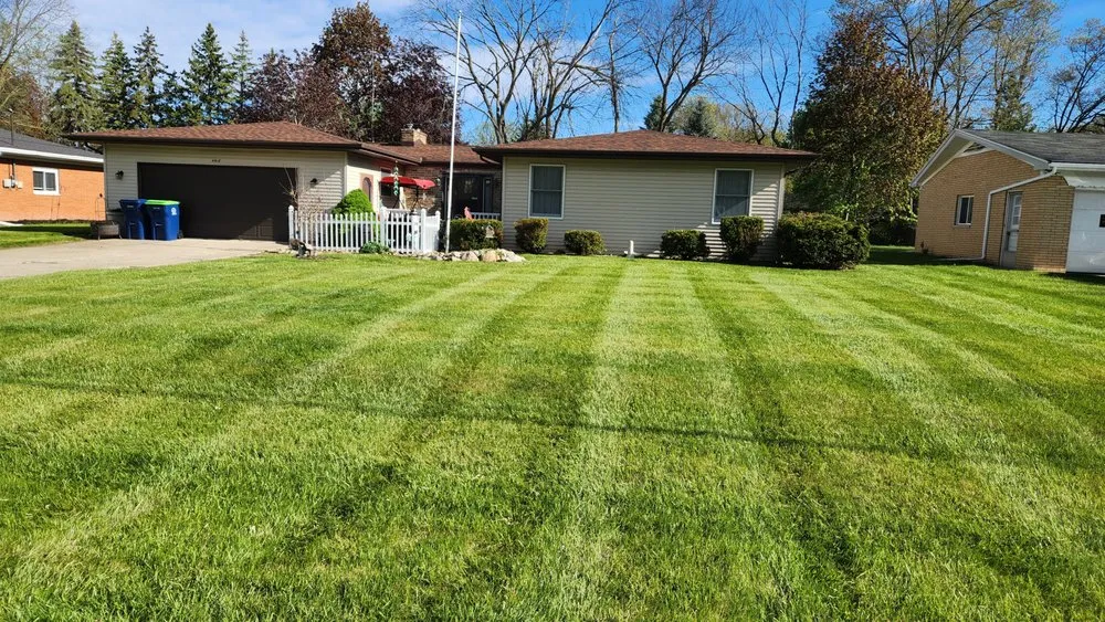 Top-rated lawn mowing service experts serving Saginaw, MI - Sonny's Property Pros