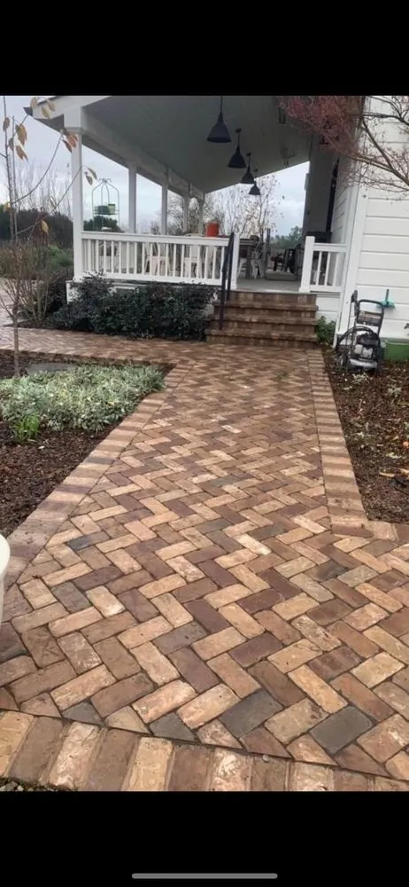 Custom yard maintenance in Sonoma, CA by Sonoma Landscaping Construction