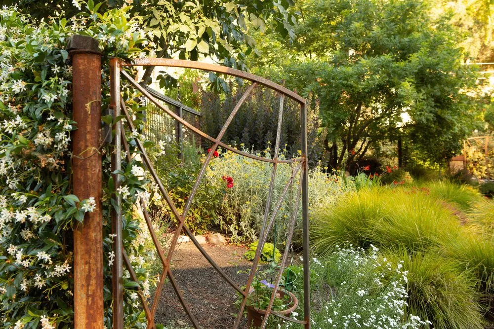 Top-rated garden landscaping near you in Kenwood, CA by Sonoma Valley Landscape