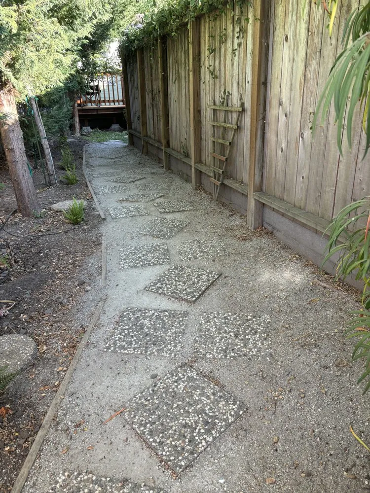 Custom yard cleanup service in Petaluma, CA by Sonomarin Landscape Materials
