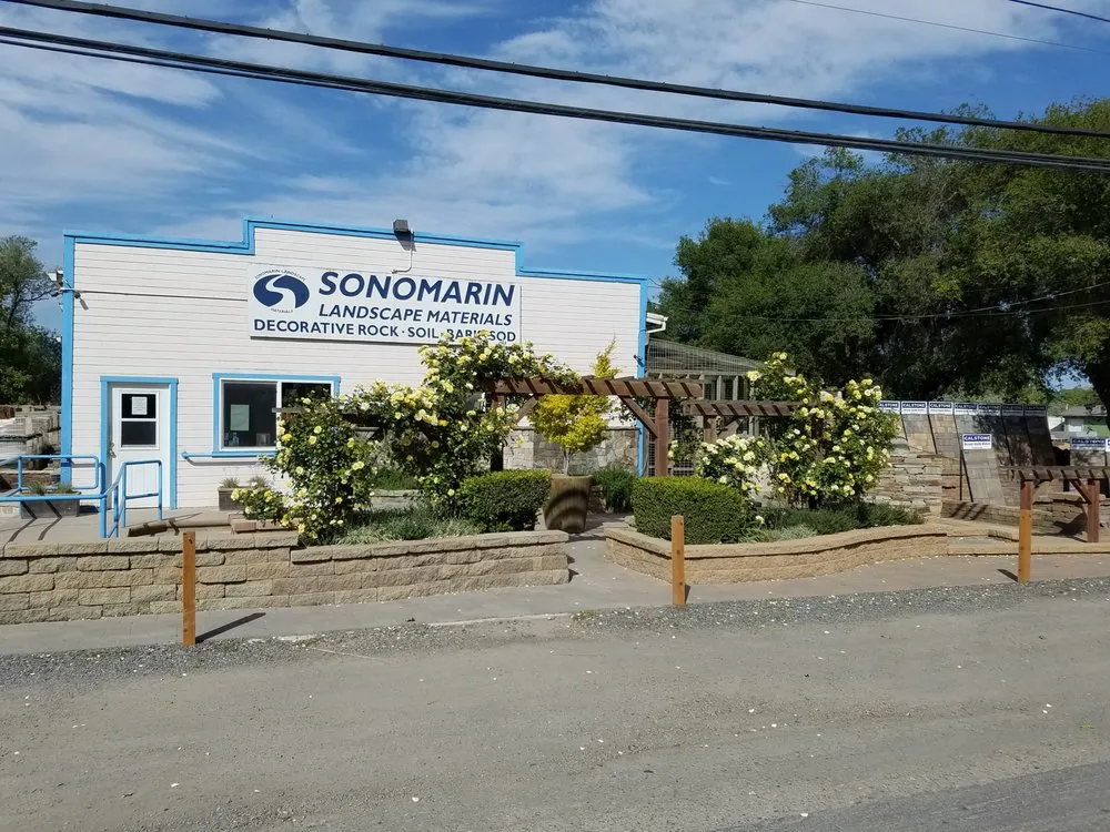 Expert lawn care service in Petaluma, CA - Sonomarin Landscape Materials