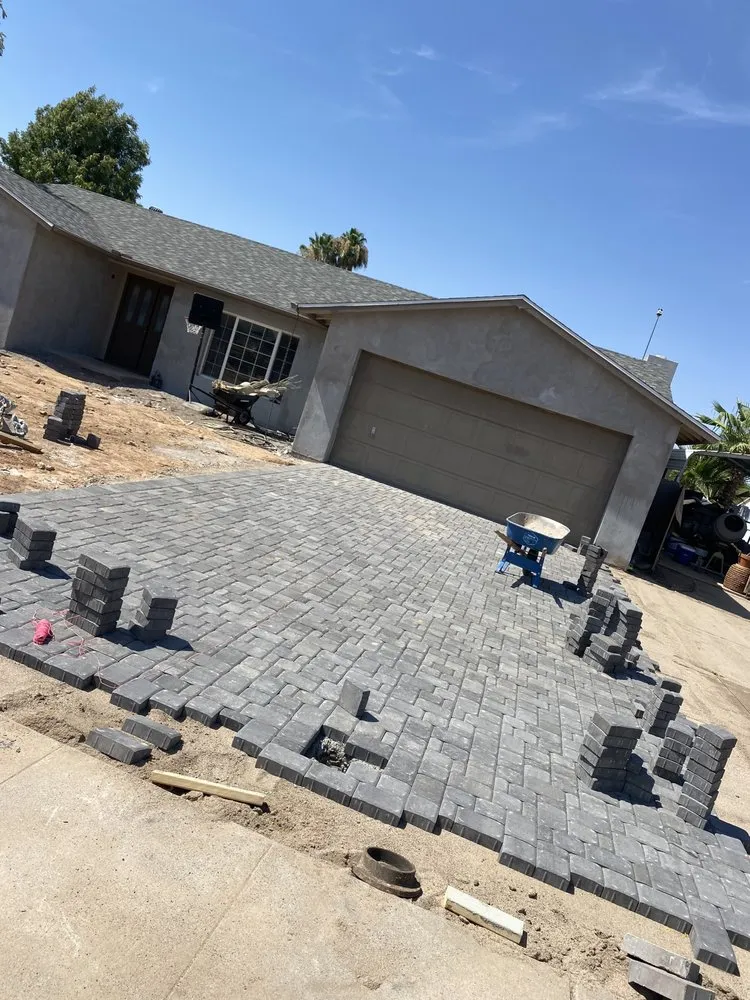 Affordable landscape design for beautiful yards in Tucson, AZ by Sonora Hardscape