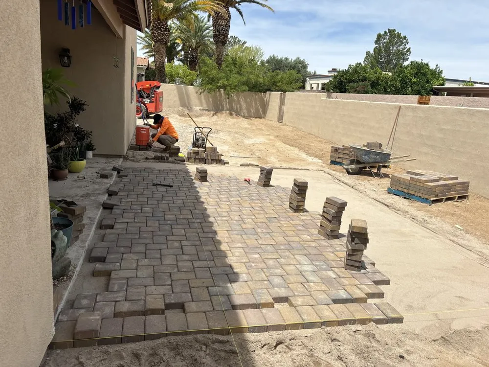 Expert yard maintenance for homes in Tucson, AZ by Sonora Hardscape