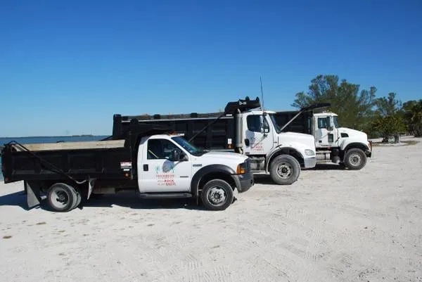 Custom yard cleanup service with custom design in Sanibel, FL by Soon Come Landscaping