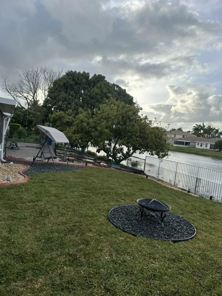 Expert lawn care service in Greenacres, FL by SoonGreen Landscaping Services