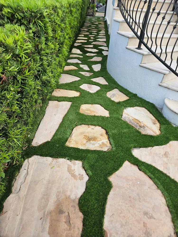 Expert outdoor landscaping for homes in Greenacres, FL by SoonGreen Landscaping Services