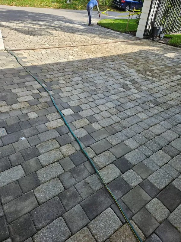 Top-rated lawn care service for homes across Greenacres, FL - SoonGreen Landscaping Services