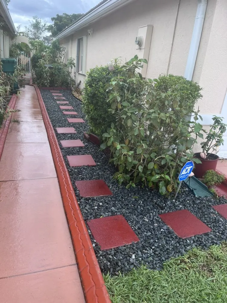 Affordable landscaping services with custom design across Greenacres, FL - SoonGreen Landscaping Services