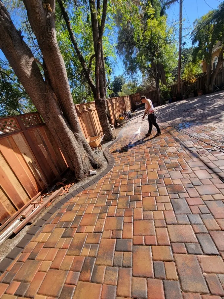 Professional garden landscaping with custom design in San José, CA by Soriano Home Improvements