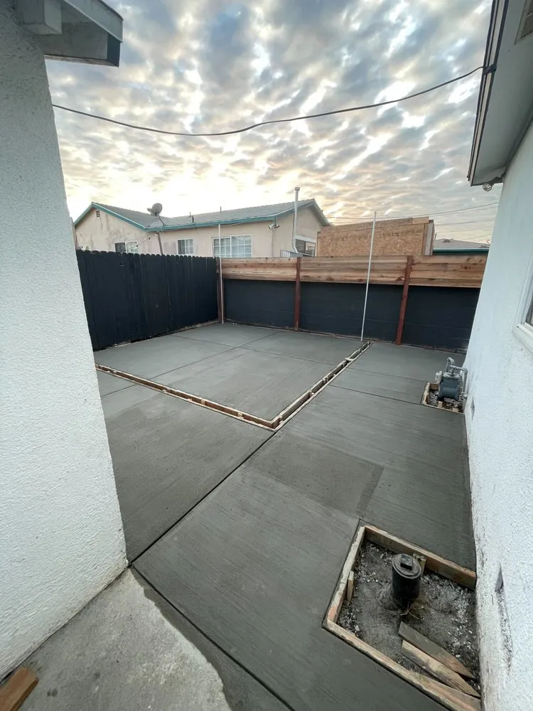 Expert outdoor landscaping for beautiful yards across Hawthorne, CA - Soriano Landscaping And Tree Service