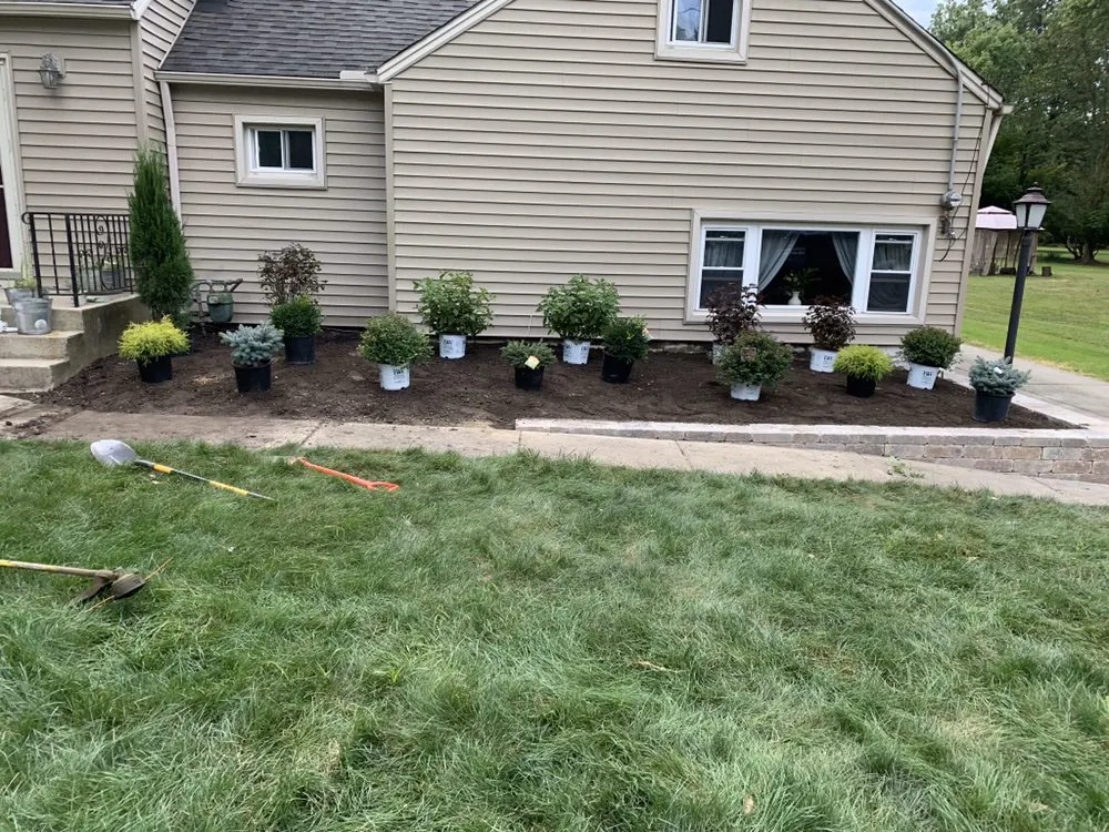 Professional yard maintenance in Highland Heights, OH - Soriano Landscaping