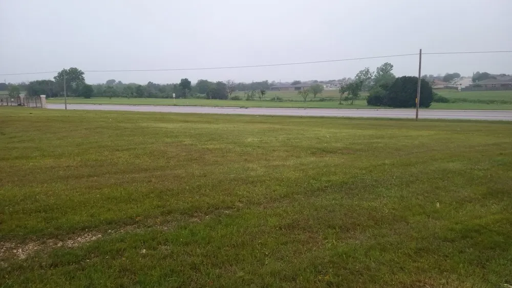 Expert outdoor landscaping in Killeen, TX by Sorrells&son Lawncare