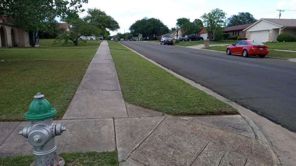 Top-rated yard cleanup service experts serving Killeen, TX - Sorrells&son Lawncare