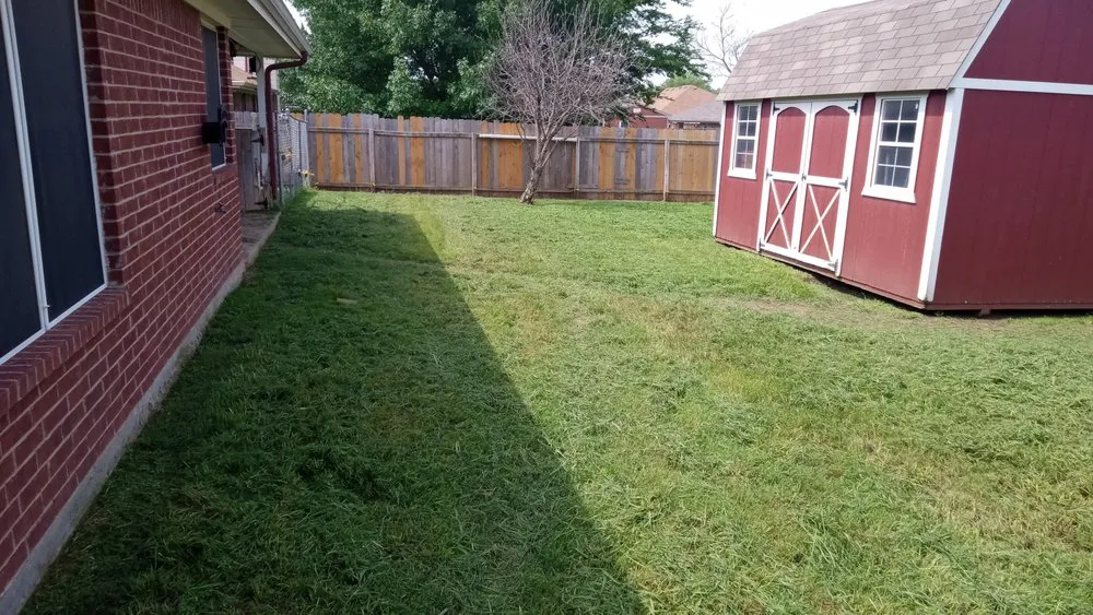 Local lawn mowing service for beautiful yards in Killeen, TX by Sorrells&son Lawncare