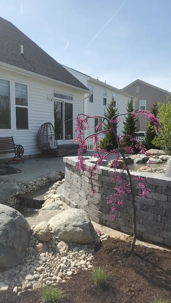 Local garden landscaping for homes across Dayton, OH - Sorta Pro