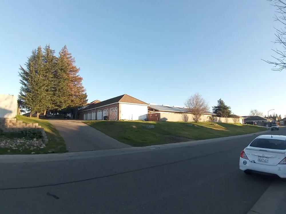 Local lawn mowing service experts serving Sacramento, CA - S.O.S. Landscaping & Designs