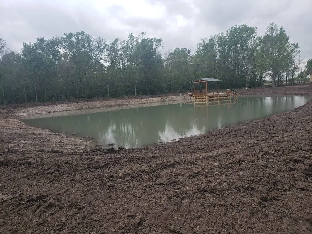 Top-rated yard maintenance in Crosby, TX by SOS Lawn Care & More