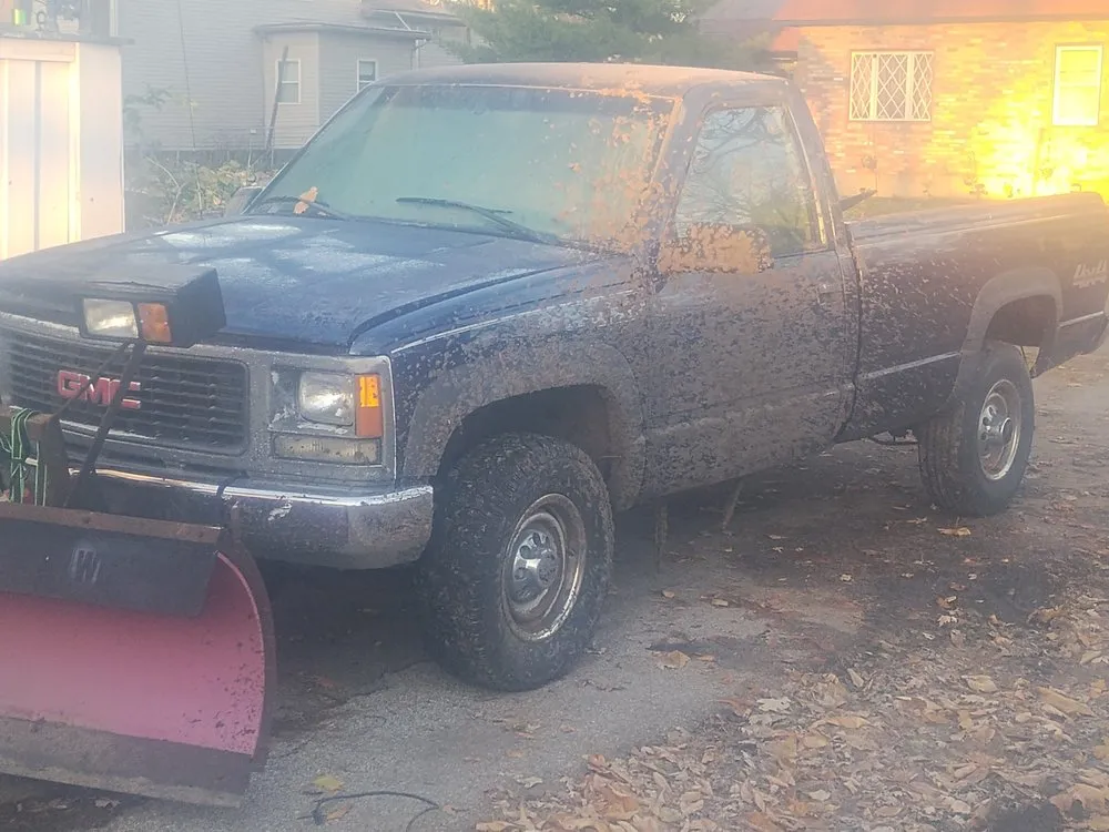 Top-rated yard cleanup service in Saginaw, MI by Sos Services