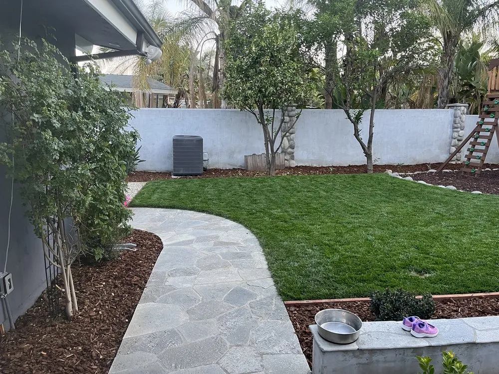 Expert garden landscaping experts serving Santa Ana, CA - Sosa & Sons Landscaping