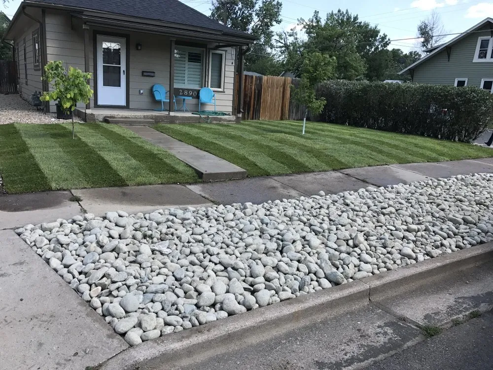 Expert landscaping services experts serving Thornton, CO - Sosa Land Service