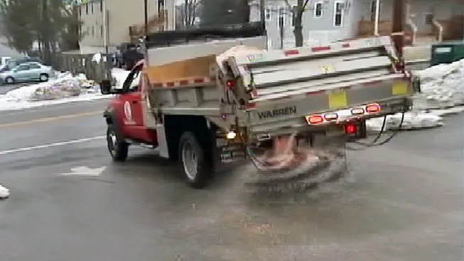 Professional lawn mowing service experts serving Oak Creek, WI - Sosa Seasonal Services