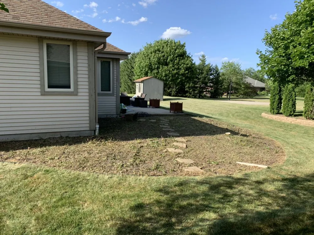 Top-rated outdoor landscaping in Oak Creek, WI - Sosa Seasonal Services