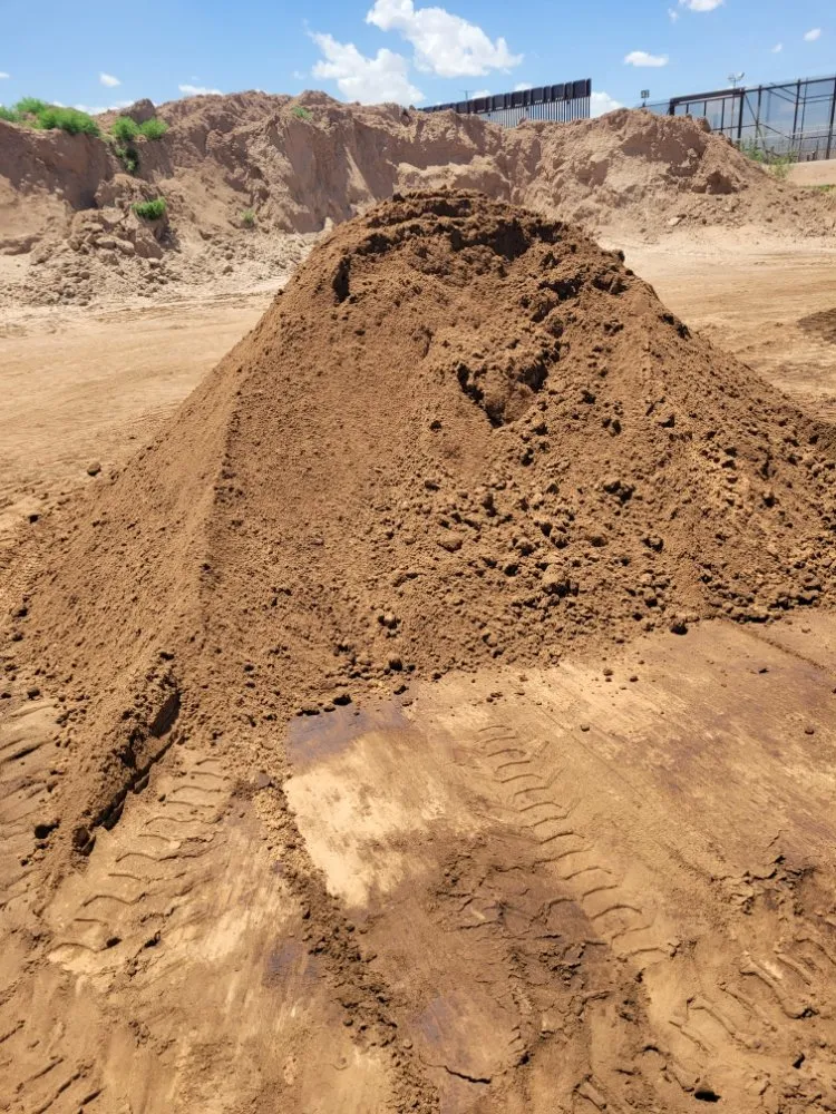 Expert yard cleanup service in El Paso, TX by Sosazzz Lawn Service