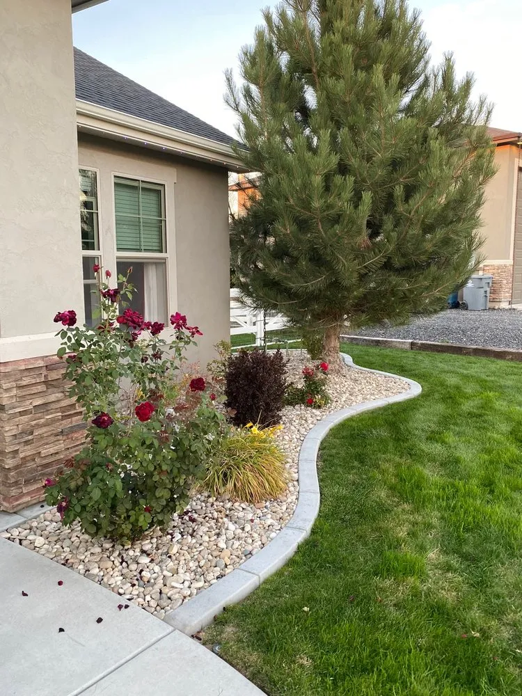 Custom garden landscaping in Middleton, ID by Sotelo Lawn Care