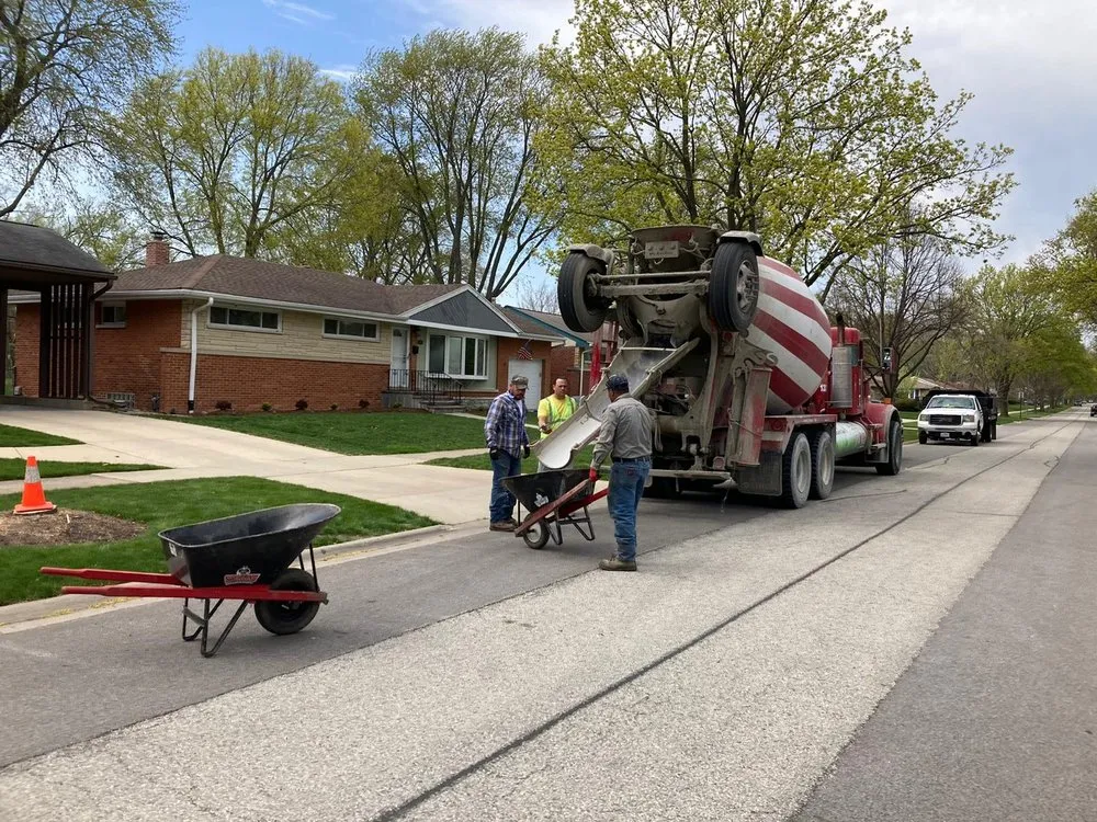 Trusted lawn mowing service in Glenview, IL by Sotelo's Tree & Lawn Care