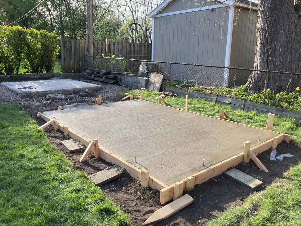 Top-rated residential landscaping experts serving Glenview, IL - Sotelo's Tree & Lawn Care