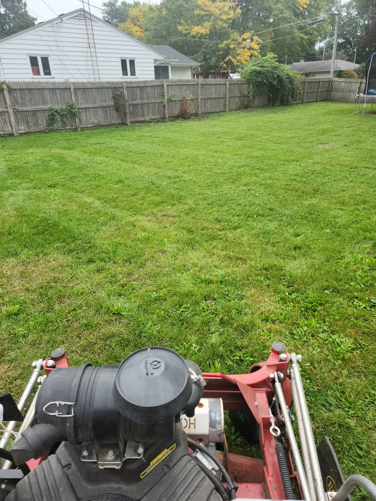 Affordable yard cleanup service experts serving Kenosha, WI - Soto Landscaping