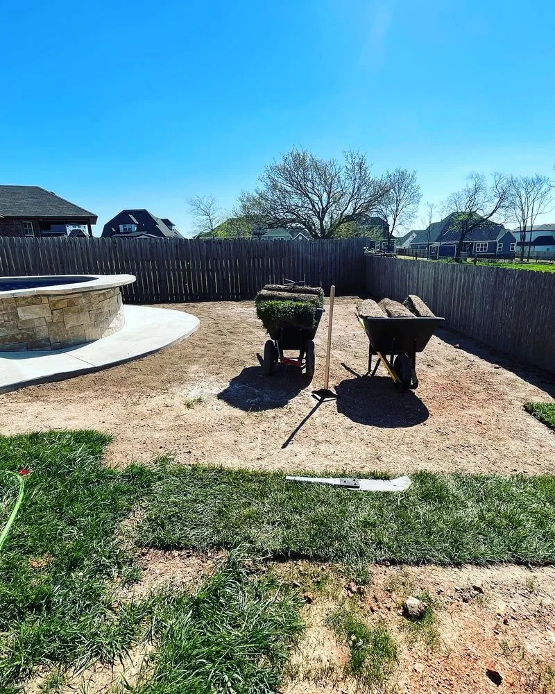 Custom lawn care service in Springdale, AR - Soto Lawncare