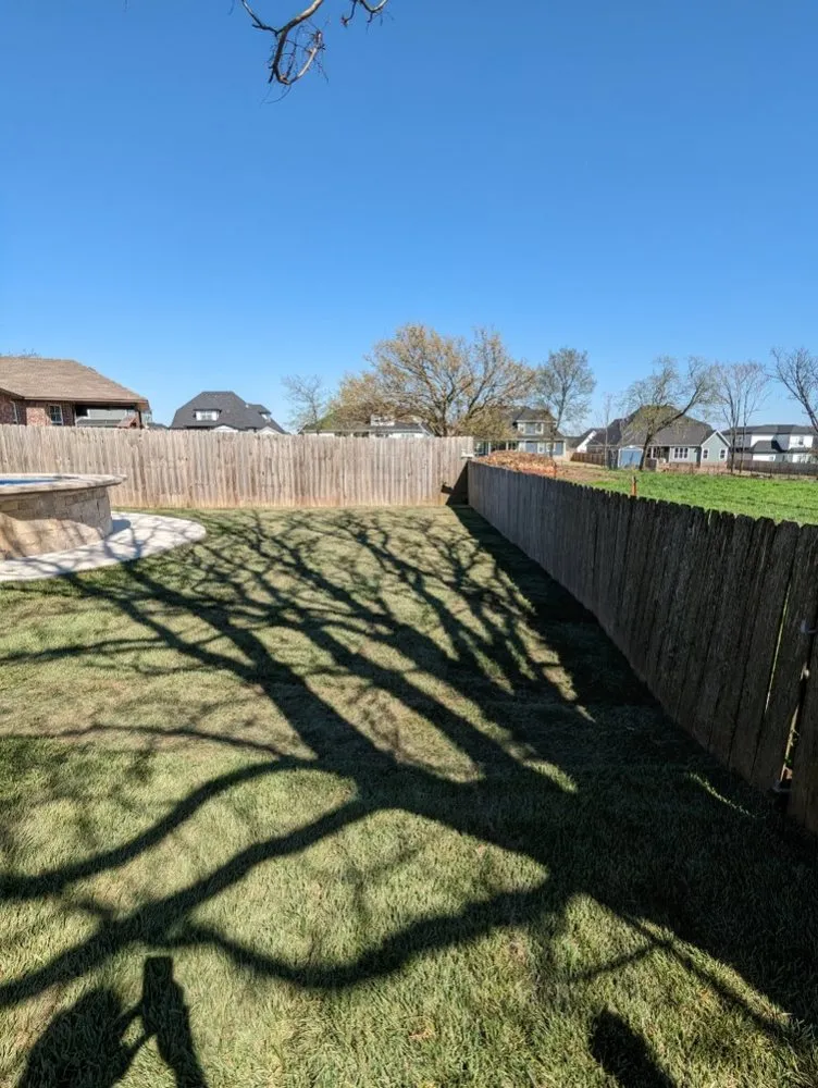 Top-rated yard cleanup service in Springdale, AR by Soto Lawncare