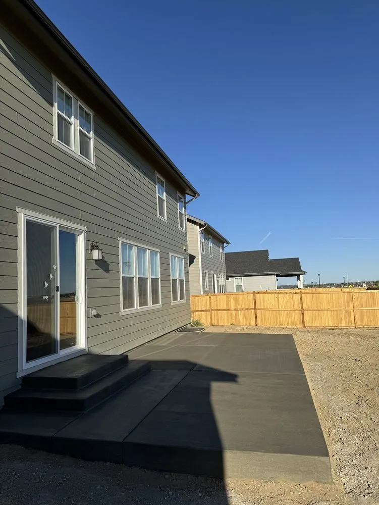 Top-rated yard maintenance in Dacono, CO - Soto's Concrete & Landscaping