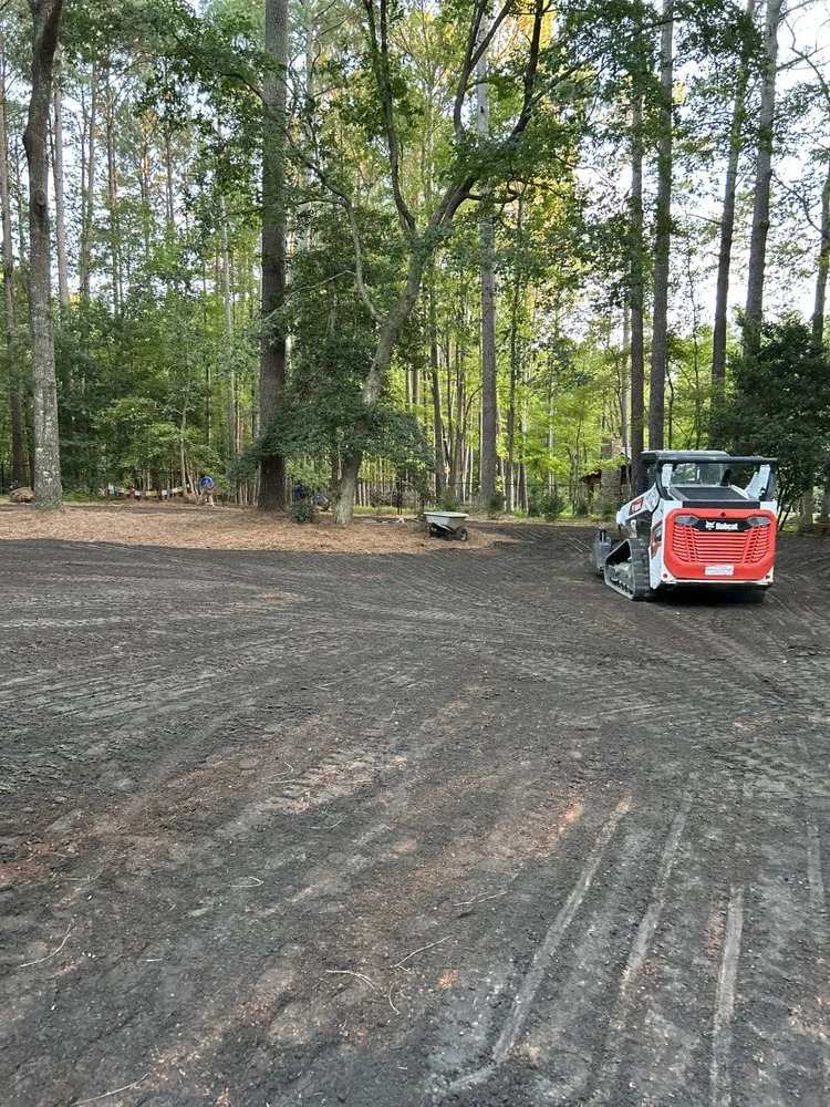 Affordable lawn care service experts serving Chapel Hill, NC - Soto’s Creations Landscaping