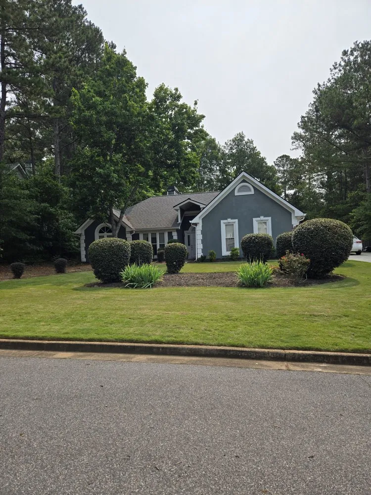 Professional garden landscaping in Bethlehem, GA - Sotos Landscaping