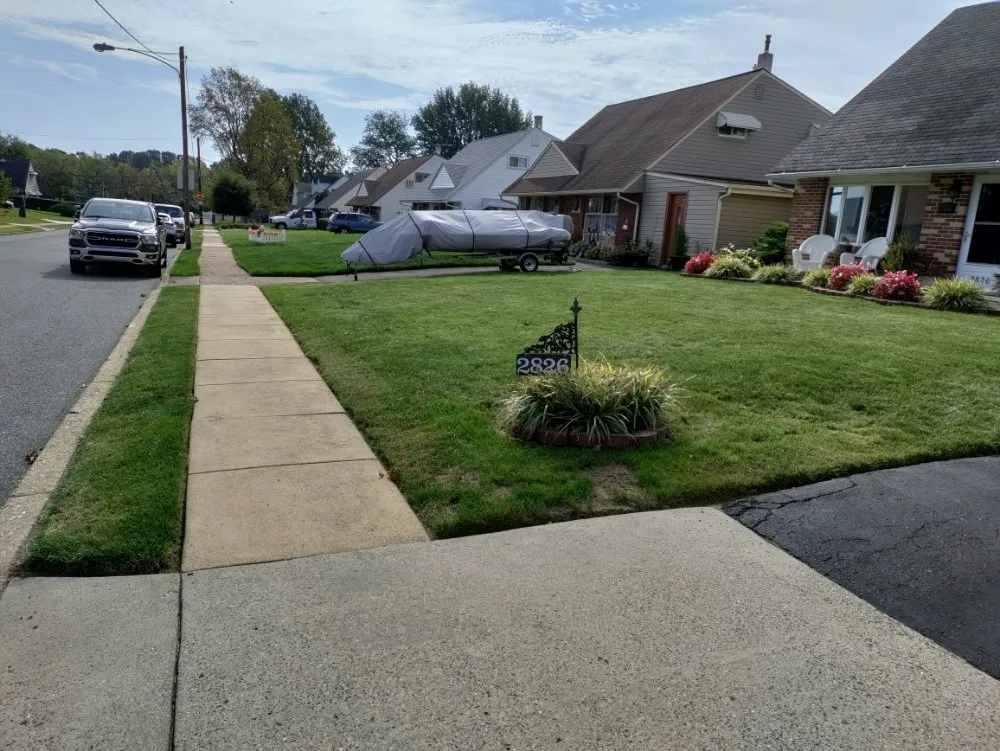 Reliable yard maintenance for homes in Middletown, DE by Soul Paseo