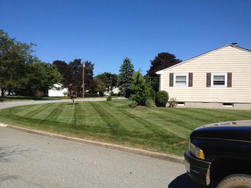 Expert yard cleanup service in Lincoln, RI - Souliere Lawncare