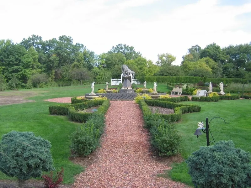 Expert outdoor landscaping in Romeo, MI by Soulliere Companies