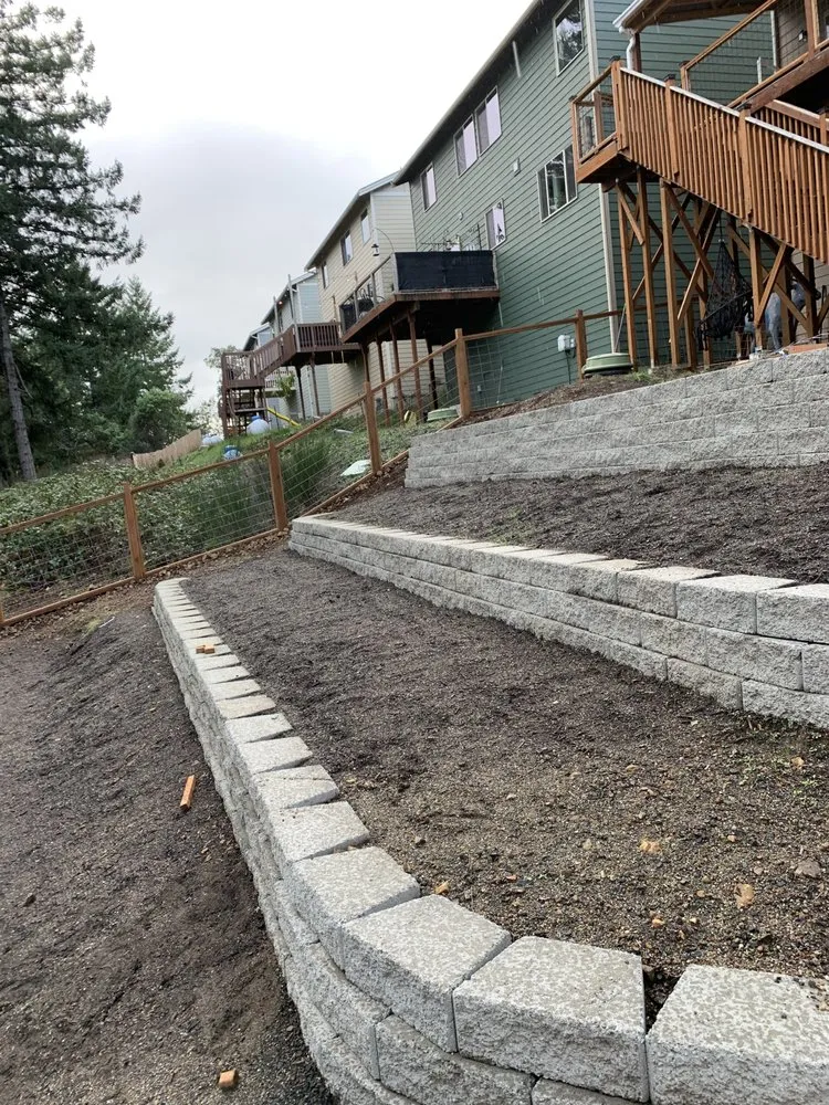 Custom outdoor landscaping for homes in Kingston, WA by Sound to Olympics Construction