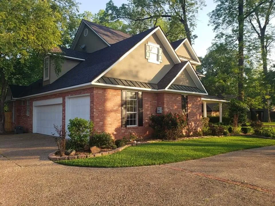 Custom lawn mowing service with custom design in Bossier City, LA by Sounds of Freedom Lawn Care