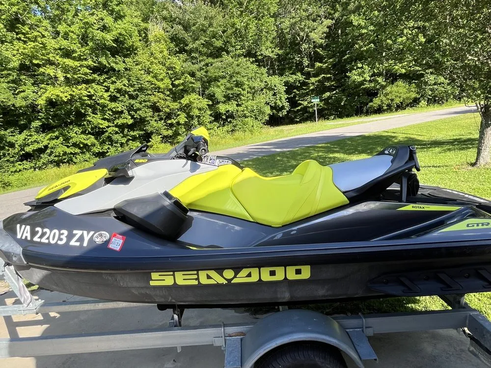 Professional lawn mowing service in Williamston, NC - Soundside Softwash Solutions