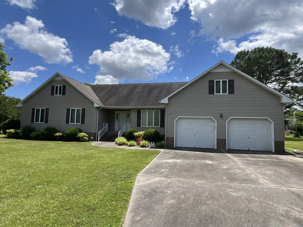 Top-rated outdoor landscaping in Williamston, NC by Soundside Softwash Solutions