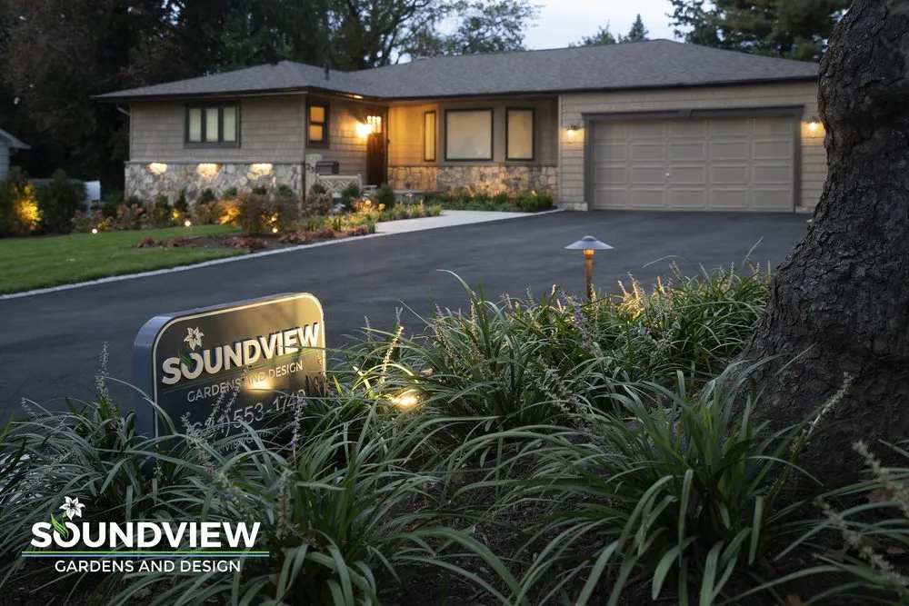 Custom lawn mowing service in Huntington, NY - Soundview Gardens and Design