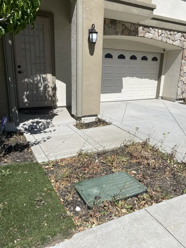 Affordable yard maintenance with custom design in San Jose, CA by South Bay Cleaning & Landscaping Services